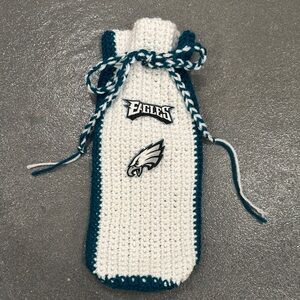 Philadelphia Eagles Crochet wine Cover